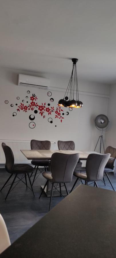 Ikon Apartman Hajdúszoboszló Eksteriør bilde